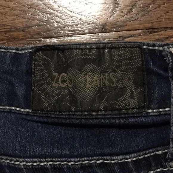 SALE - ZCO Cut-Off Fleur de Lis Embellished Jean Shorts - Picture 6 of 8